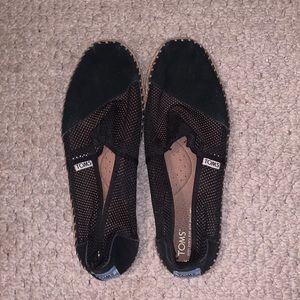 Black Mesh Tom’s Size 8W